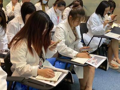 學(xué)微整形到哪里？專業(yè)教育咨詢助您開啟醫(yī)美職業(yè)之旅